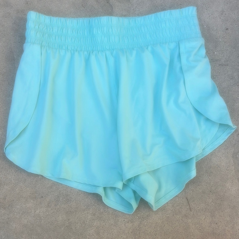 Taluha Mint Green Lined Active Shorts Women's Size M